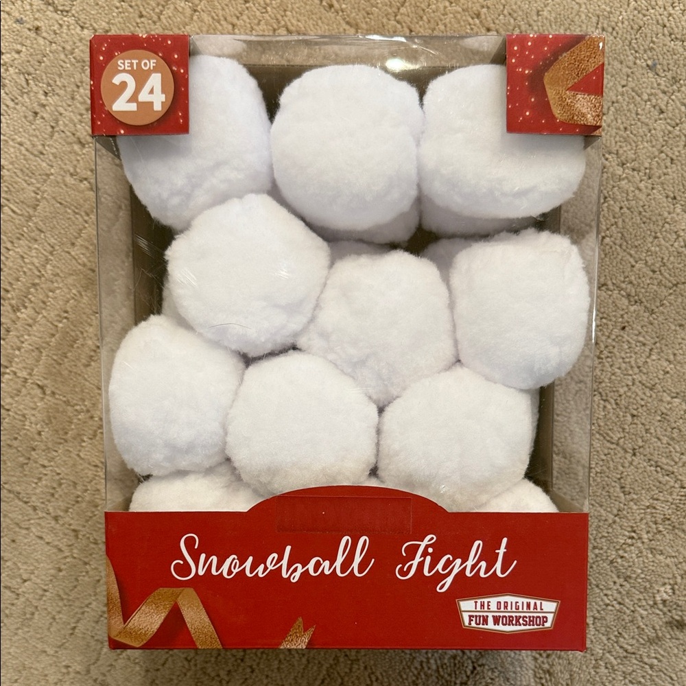 Snowball Fight Set of 24